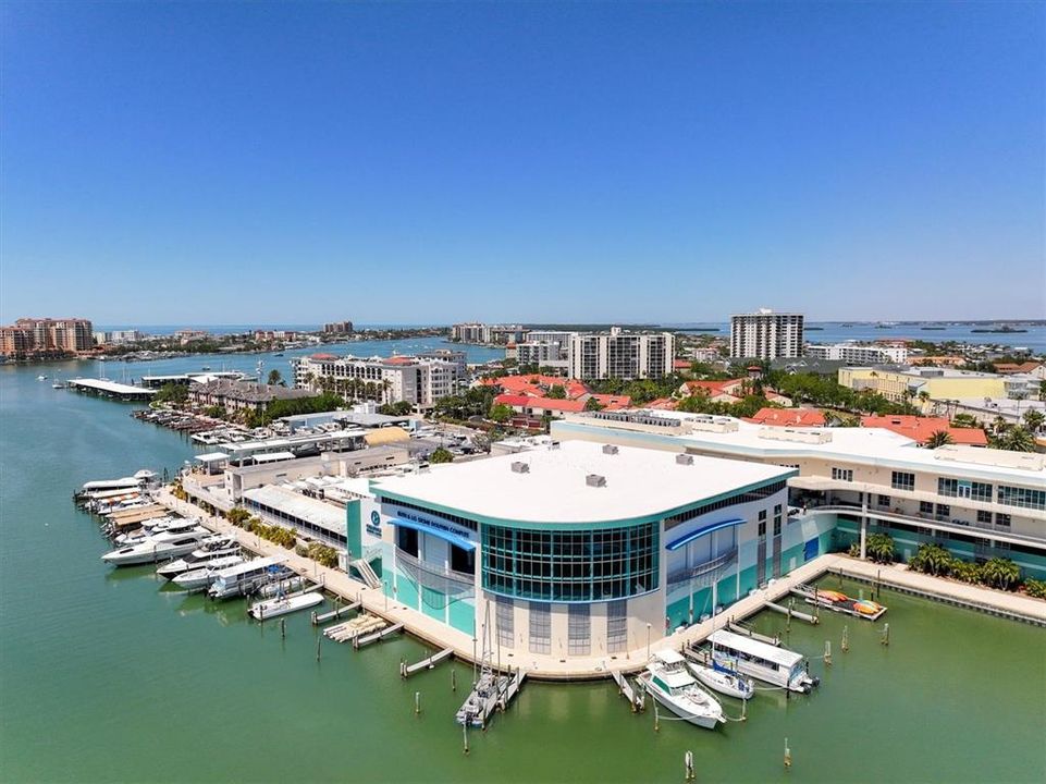 На продажу: $669,000 (2 спален, 2 ванн, 1653 Квадратных фут)