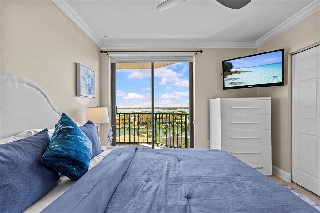 На продажу: $669,000 (2 спален, 2 ванн, 1653 Квадратных фут)