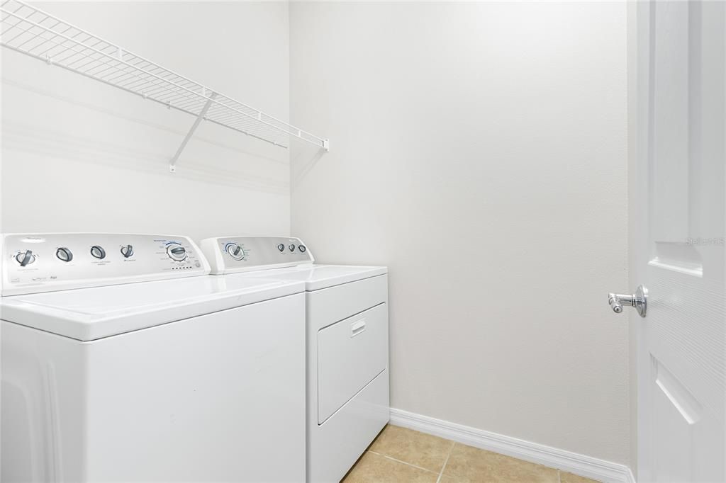 В аренду: $2,500 (3 спален, 2 ванн, 2045 Квадратных фут)