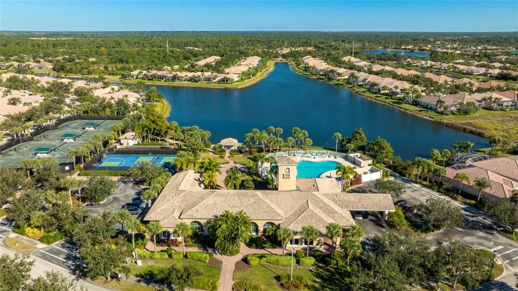 В аренду: $2,500 (3 спален, 2 ванн, 2045 Квадратных фут)