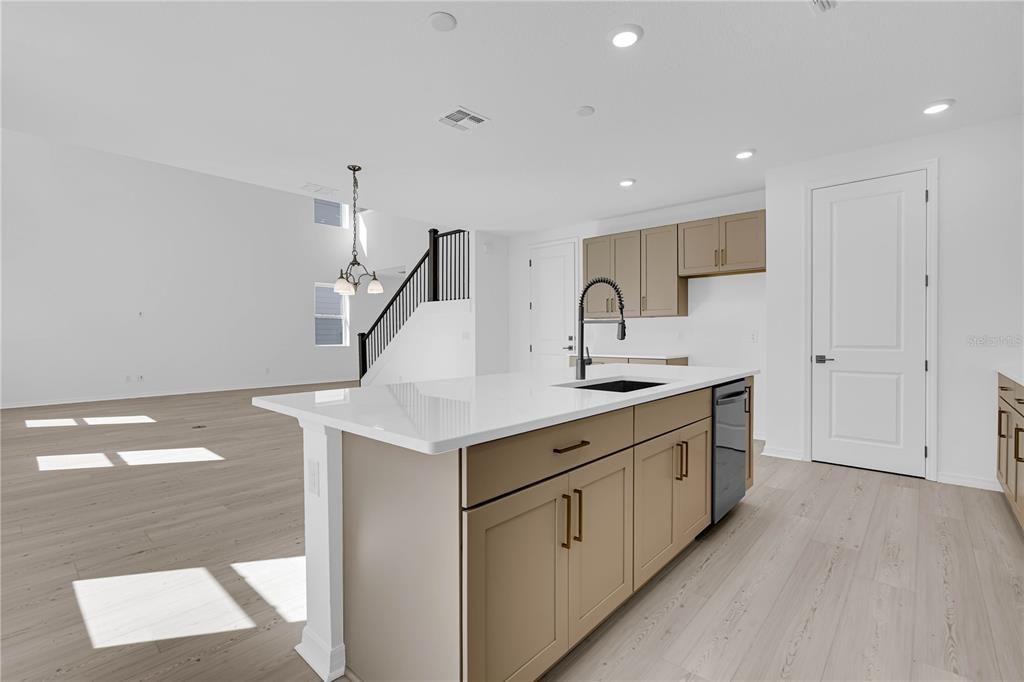 待售: $839,000 (4 贝兹, 3 浴室, 2795 平方英尺)