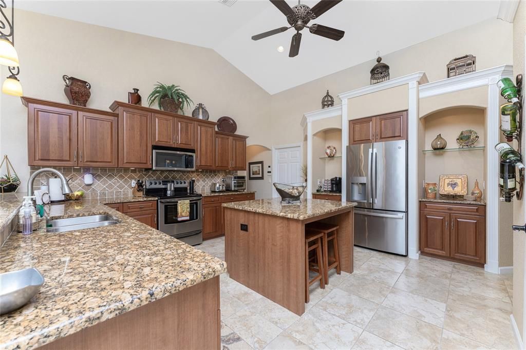 For Sale: $570,000 (3 beds, 2 baths, 2397 Square Feet)