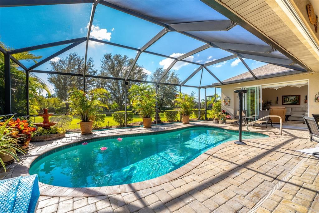 For Sale: $570,000 (3 beds, 2 baths, 2397 Square Feet)