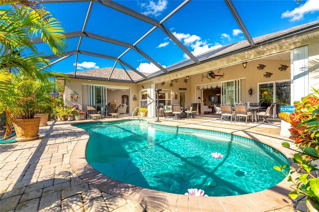 For Sale: $570,000 (3 beds, 2 baths, 2397 Square Feet)