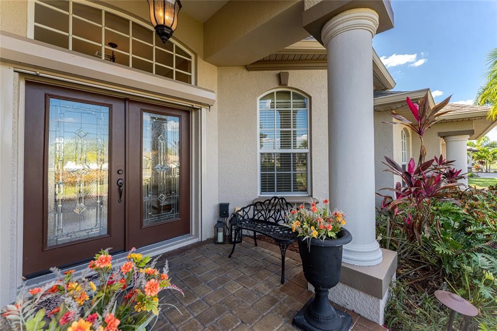 For Sale: $570,000 (3 beds, 2 baths, 2397 Square Feet)