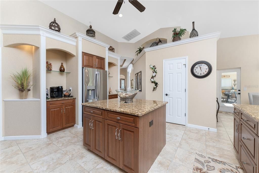 For Sale: $570,000 (3 beds, 2 baths, 2397 Square Feet)