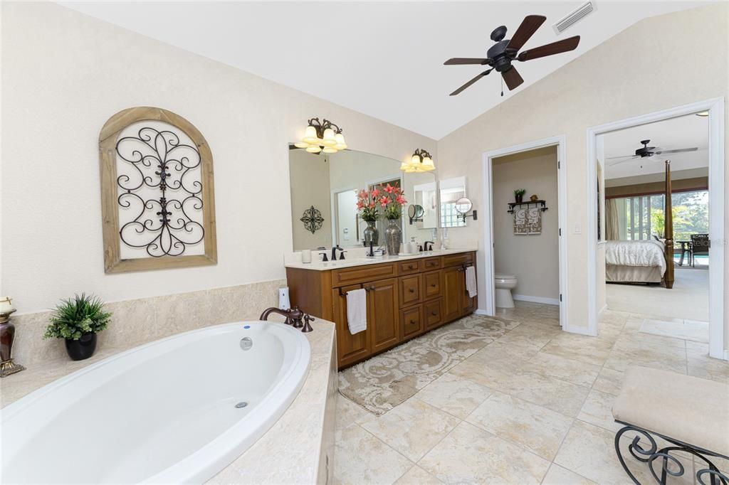 For Sale: $570,000 (3 beds, 2 baths, 2397 Square Feet)