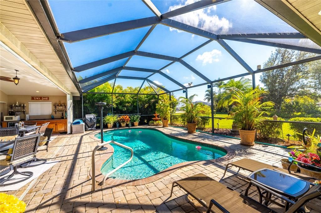 For Sale: $570,000 (3 beds, 2 baths, 2397 Square Feet)