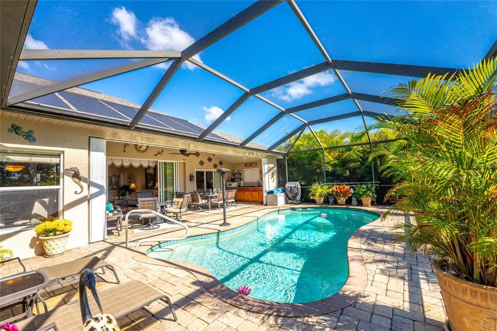 For Sale: $570,000 (3 beds, 2 baths, 2397 Square Feet)