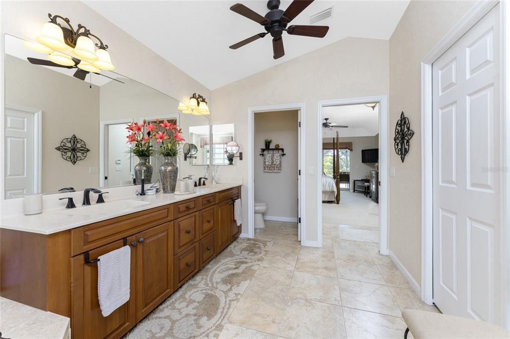 For Sale: $570,000 (3 beds, 2 baths, 2397 Square Feet)