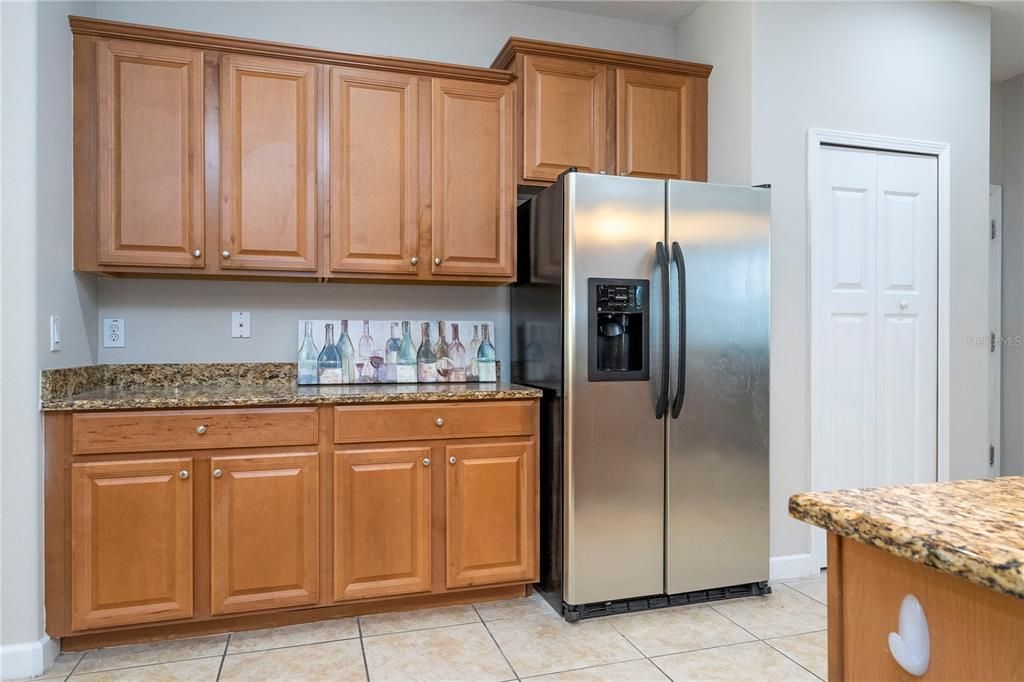 For Rent: $3,500 (4 beds, 3 baths, 2293 Square Feet)