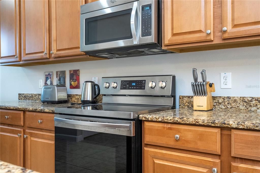 For Rent: $3,500 (4 beds, 3 baths, 2293 Square Feet)