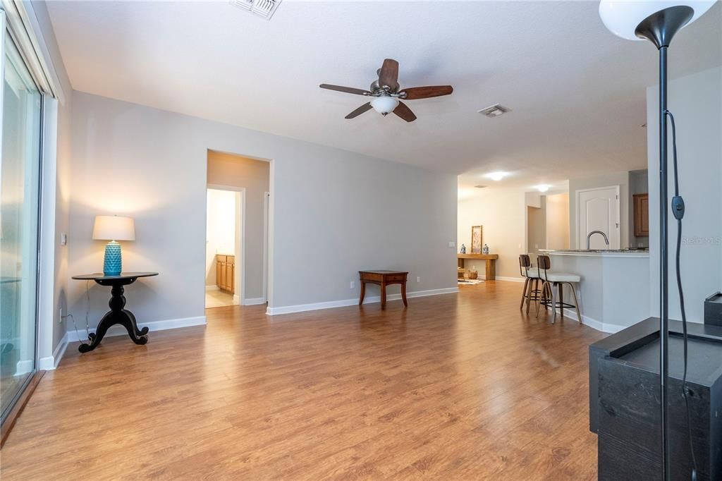 For Rent: $3,500 (4 beds, 3 baths, 2293 Square Feet)