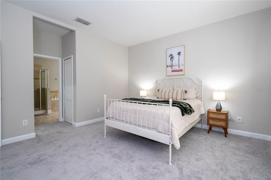 For Rent: $3,500 (4 beds, 3 baths, 2293 Square Feet)