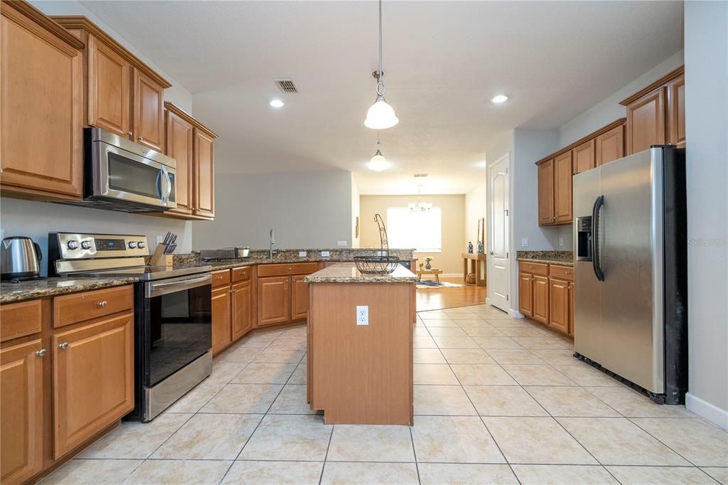 For Rent: $3,500 (4 beds, 3 baths, 2293 Square Feet)