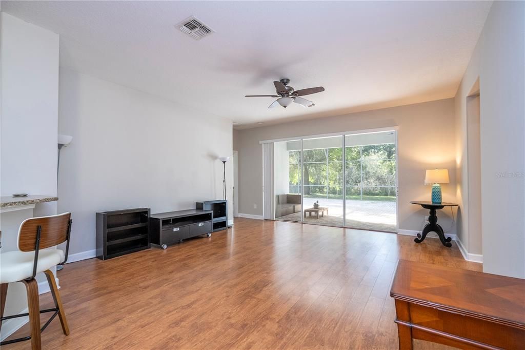 For Rent: $3,500 (4 beds, 3 baths, 2293 Square Feet)