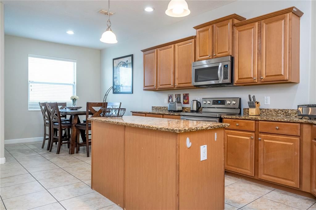 For Rent: $3,500 (4 beds, 3 baths, 2293 Square Feet)