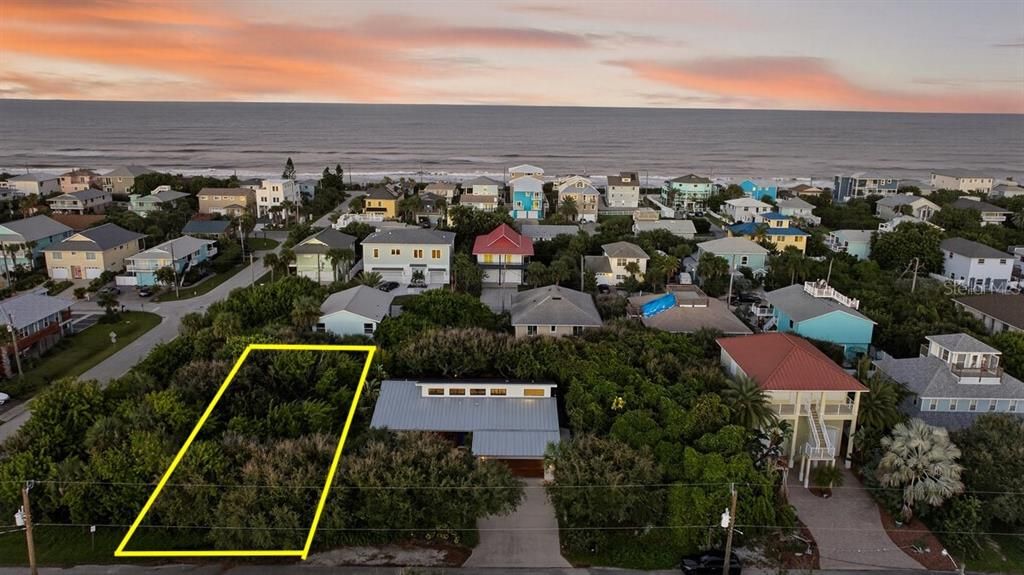 Activo con contrato: $295,000 (0.11 acres)