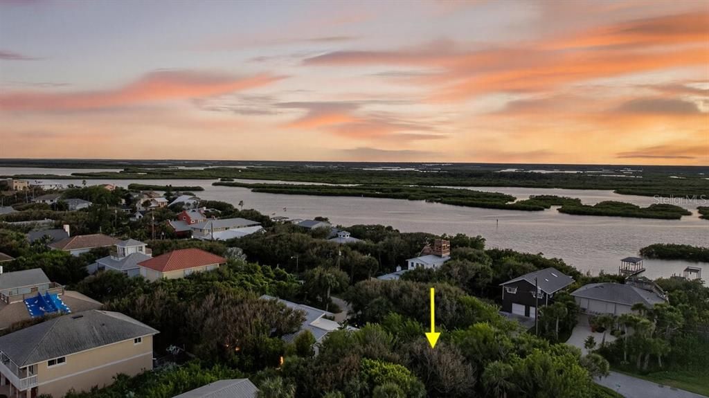 Activo con contrato: $295,000 (0.11 acres)