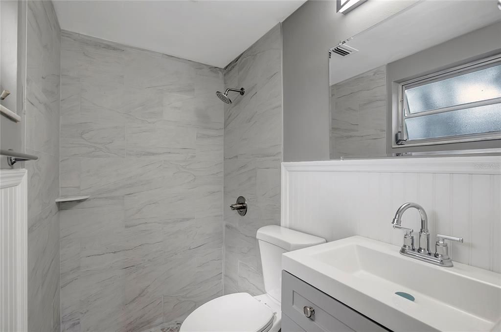 For Sale: $229,000 (3 beds, 2 baths, 1166 Square Feet)