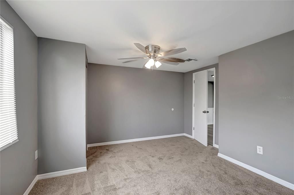 For Sale: $229,000 (3 beds, 2 baths, 1166 Square Feet)