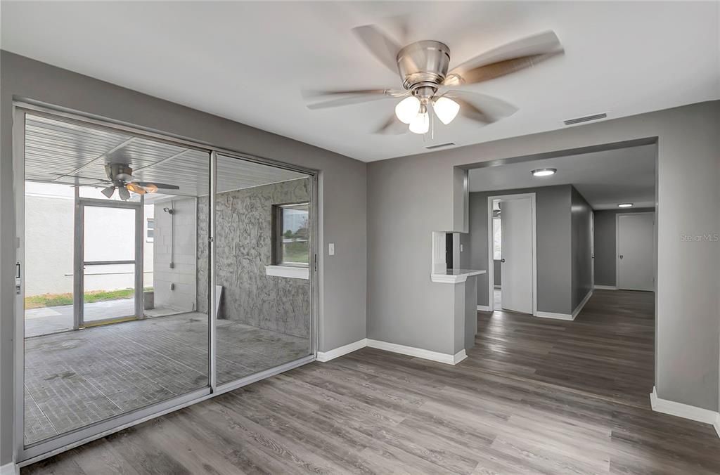 For Sale: $229,000 (3 beds, 2 baths, 1166 Square Feet)