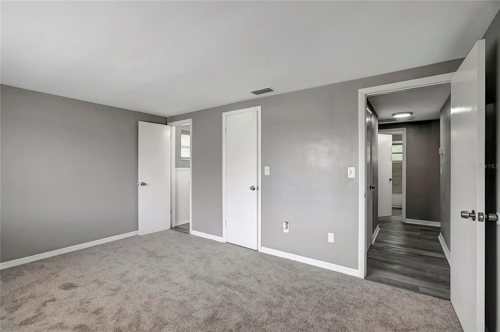 For Sale: $229,000 (3 beds, 2 baths, 1166 Square Feet)