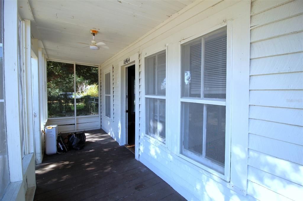 For Sale: $169,900 (2 beds, 1 baths, 780 Square Feet)