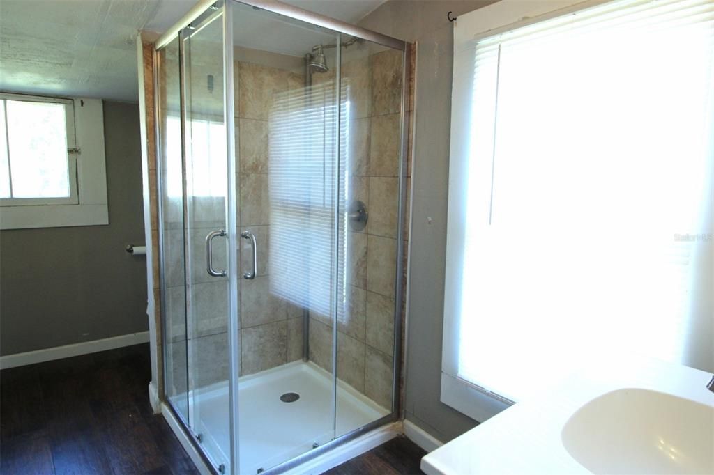 For Sale: $169,900 (2 beds, 1 baths, 780 Square Feet)