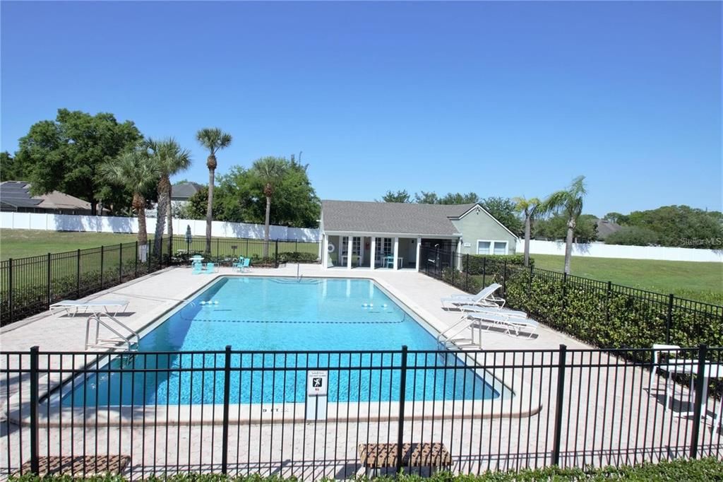 For Rent: $1,700 (2 beds, 2 baths, 934 Square Feet)