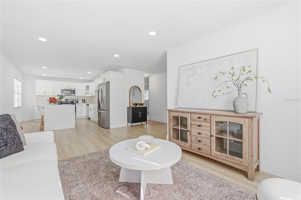 En Venta: $409,900 (3 camas, 2 baños, 1088 Pies cuadrados)