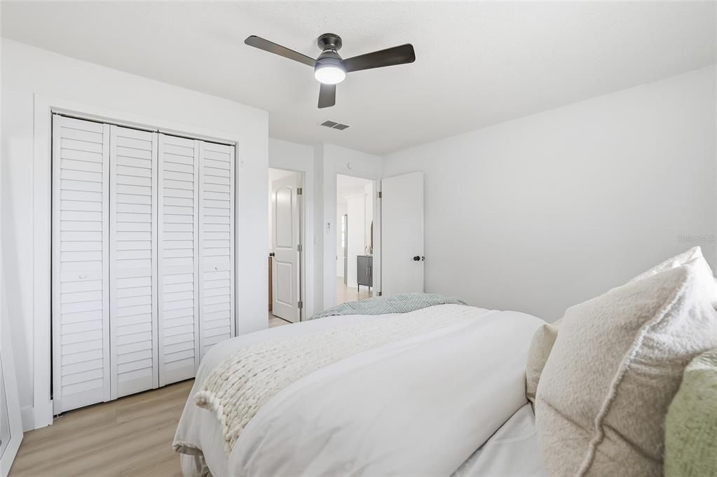 En Venta: $409,900 (3 camas, 2 baños, 1088 Pies cuadrados)