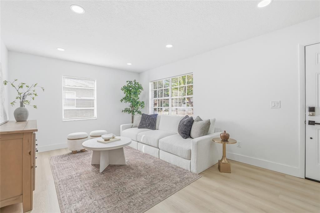 En Venta: $409,900 (3 camas, 2 baños, 1088 Pies cuadrados)