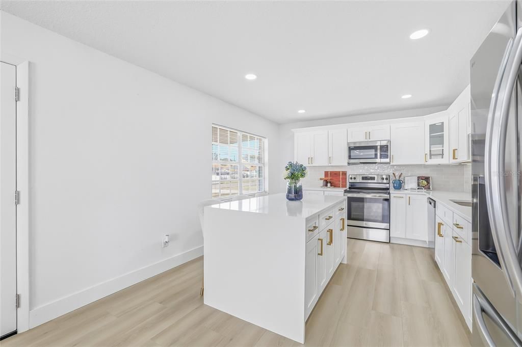 En Venta: $409,900 (3 camas, 2 baños, 1088 Pies cuadrados)