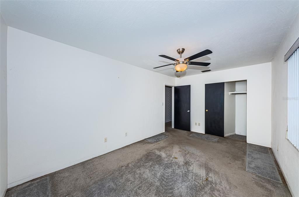 合同活跃: $400,000 (3 贝兹, 2 浴室, 1517 平方英尺)