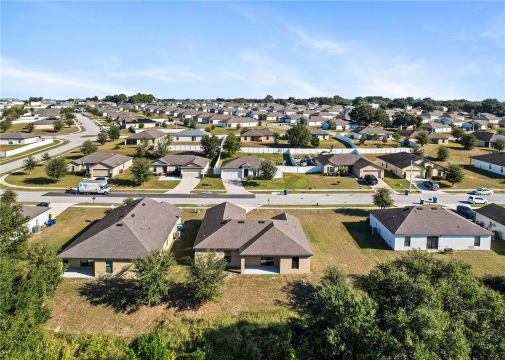 待售: $325,000 (4 贝兹, 2 浴室, 1842 平方英尺)