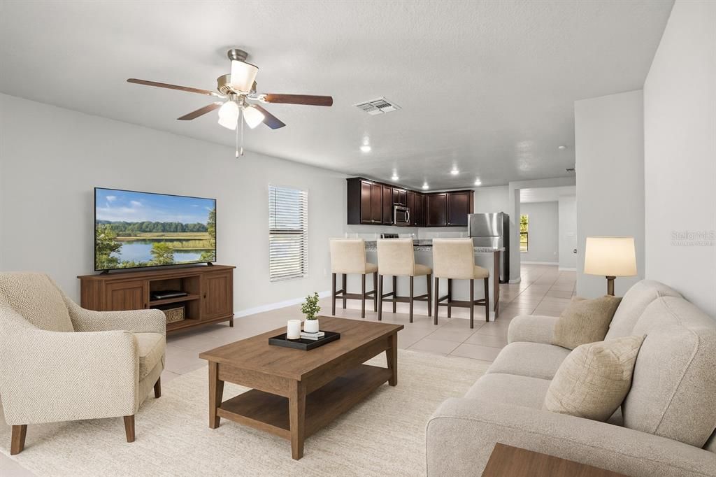 待售: $325,000 (4 贝兹, 2 浴室, 1842 平方英尺)