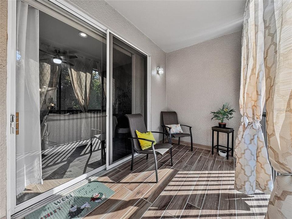 待售: $305,000 (2 贝兹, 2 浴室, 1326 平方英尺)