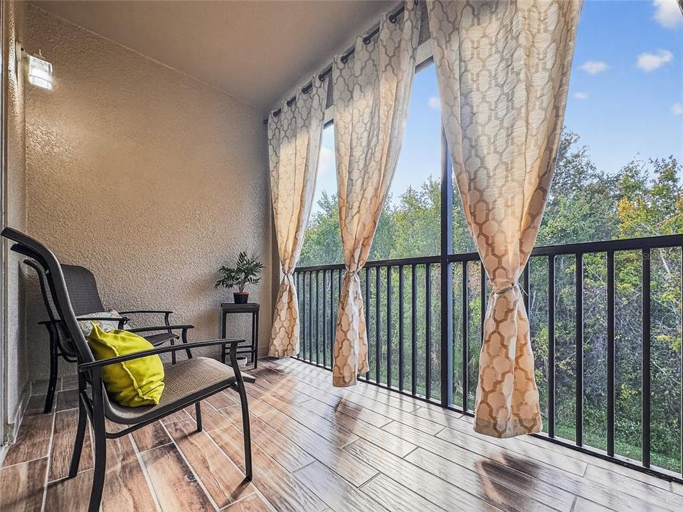 待售: $305,000 (2 贝兹, 2 浴室, 1326 平方英尺)