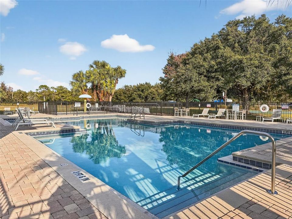 待售: $305,000 (2 贝兹, 2 浴室, 1326 平方英尺)