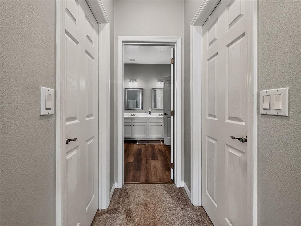 待售: $305,000 (2 贝兹, 2 浴室, 1326 平方英尺)