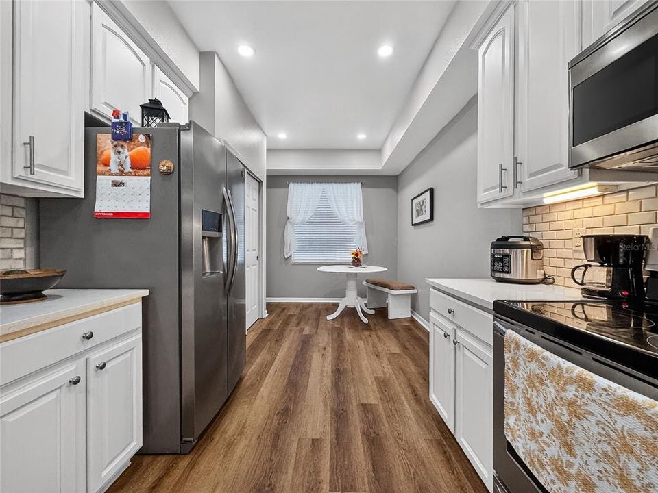 待售: $305,000 (2 贝兹, 2 浴室, 1326 平方英尺)