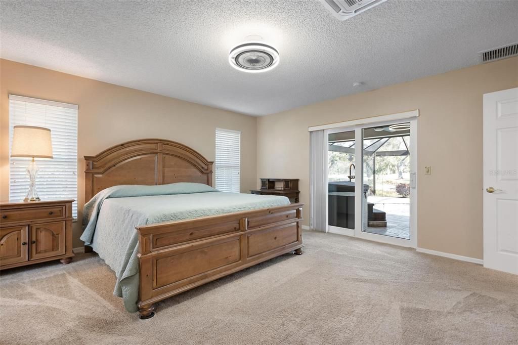 待售: $585,000 (3 贝兹, 2 浴室, 2078 平方英尺)