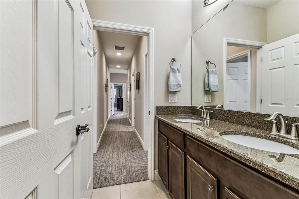 待售: $1,100,000 (3 贝兹, 3 浴室, 3676 平方英尺)