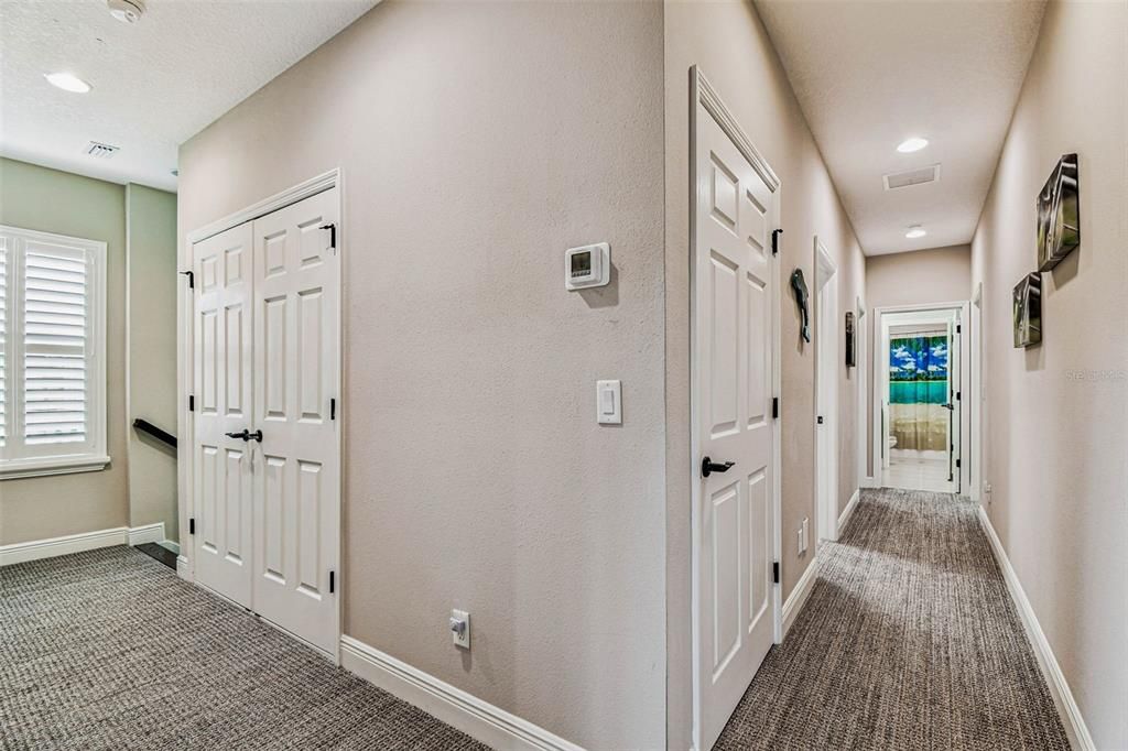 待售: $1,100,000 (3 贝兹, 3 浴室, 3676 平方英尺)