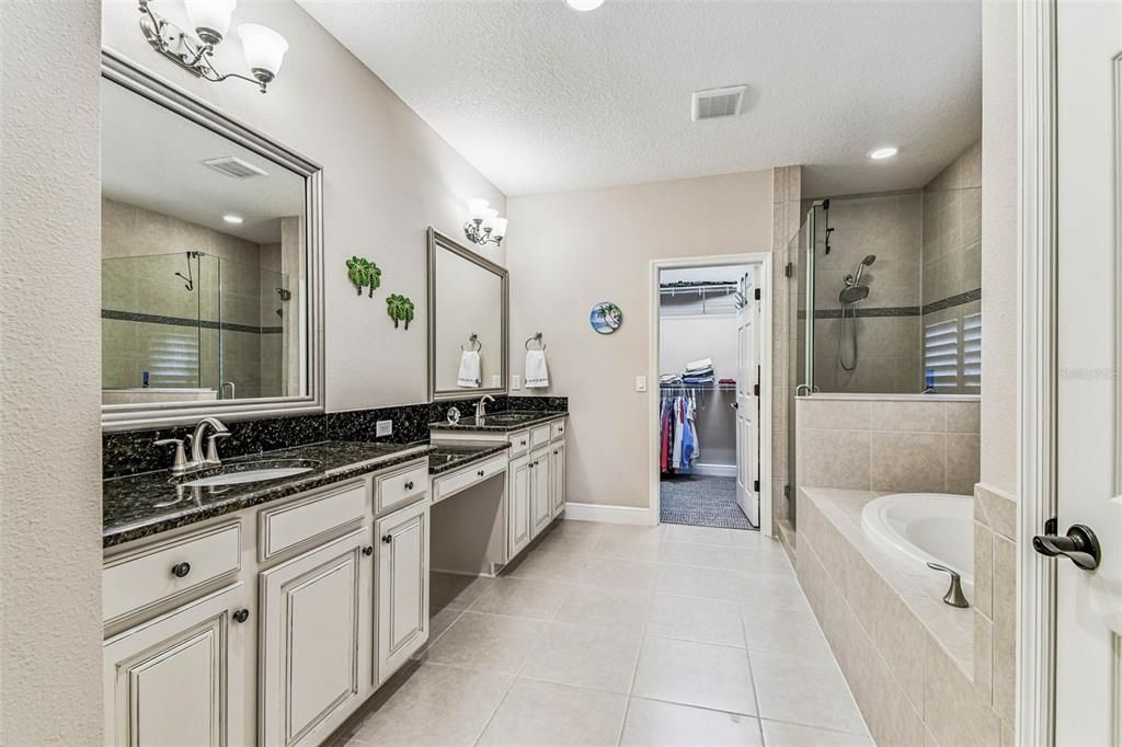 待售: $1,100,000 (3 贝兹, 3 浴室, 3676 平方英尺)