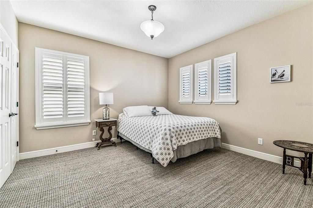 待售: $1,100,000 (3 贝兹, 3 浴室, 3676 平方英尺)