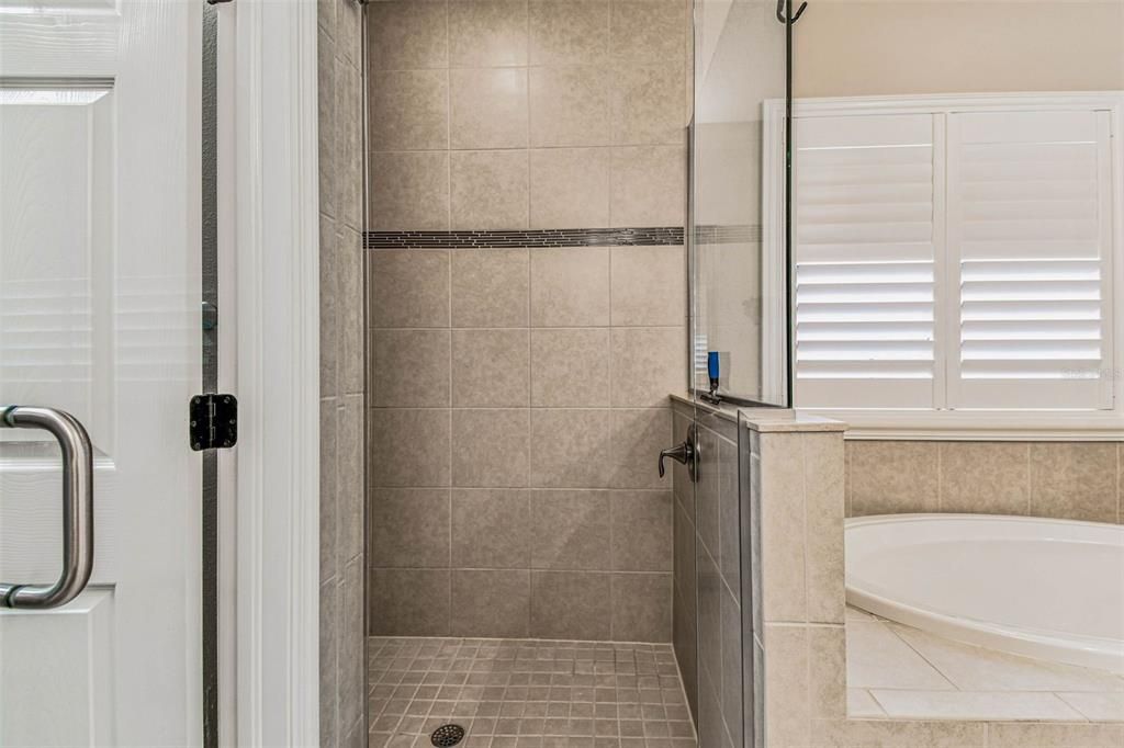 待售: $1,100,000 (3 贝兹, 3 浴室, 3676 平方英尺)