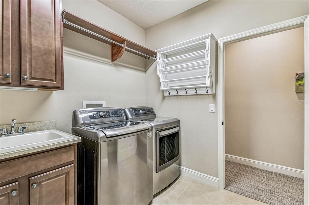 待售: $1,100,000 (3 贝兹, 3 浴室, 3676 平方英尺)