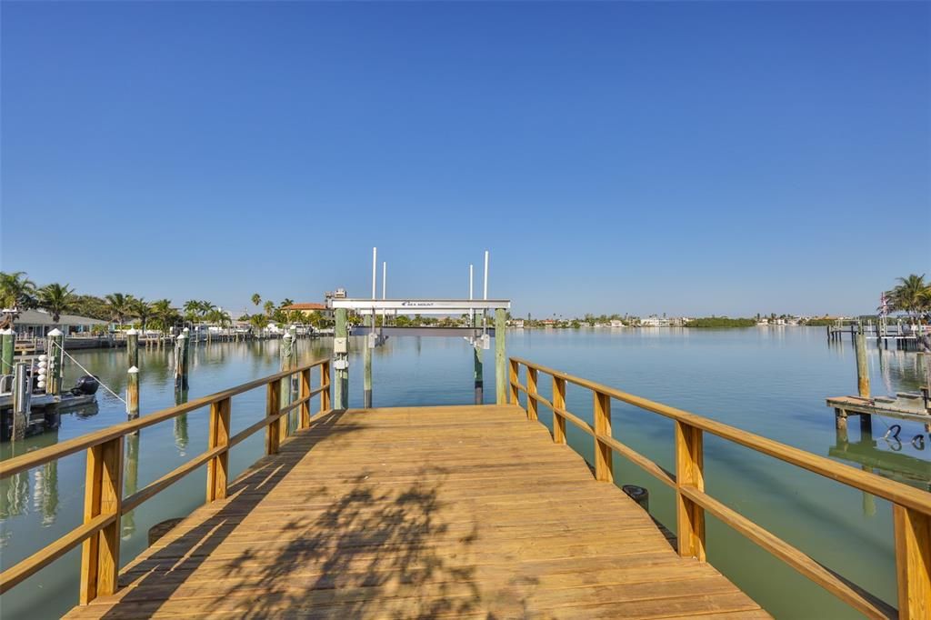 待售: $1,395,000 (3 贝兹, 2 浴室, 2076 平方英尺)